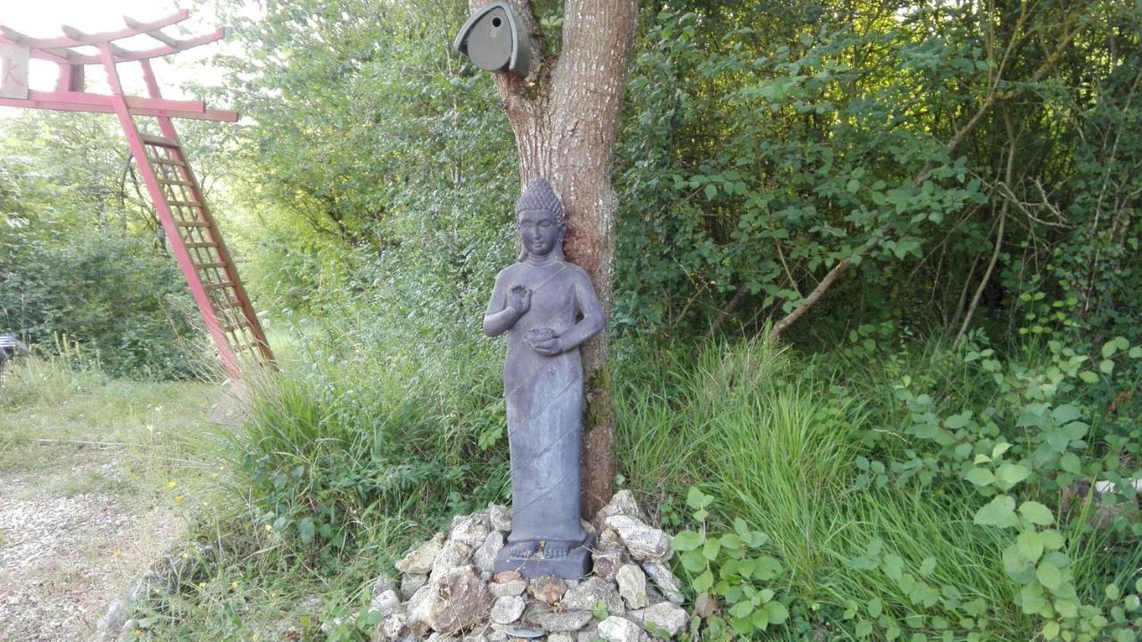 Misaka Villa Jouy-sur-Eure Bagian luar foto